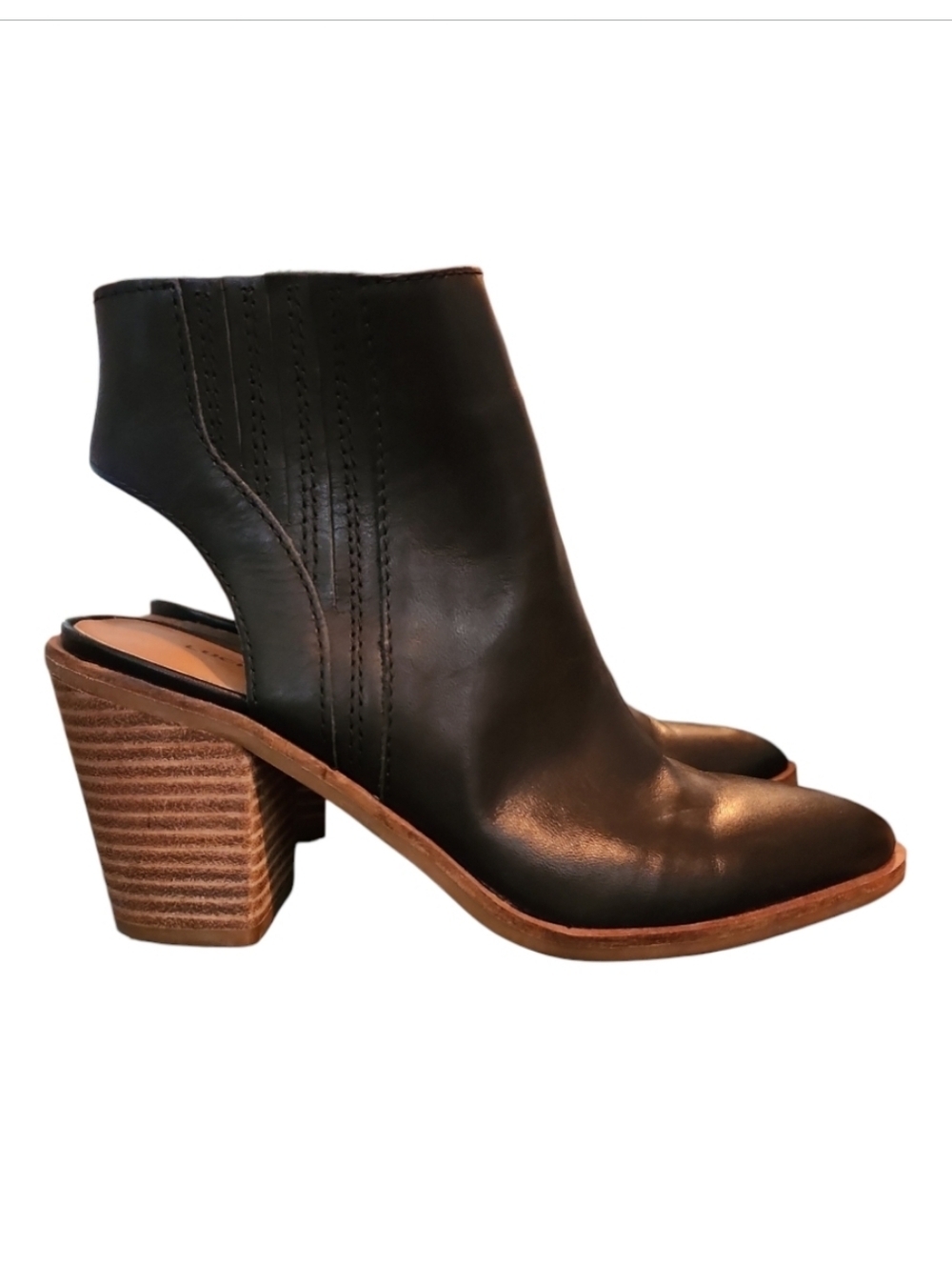 Lucky Brand Shyna Open Back Block Heel Almond Toe Leather Ankle Booties Size 6.5